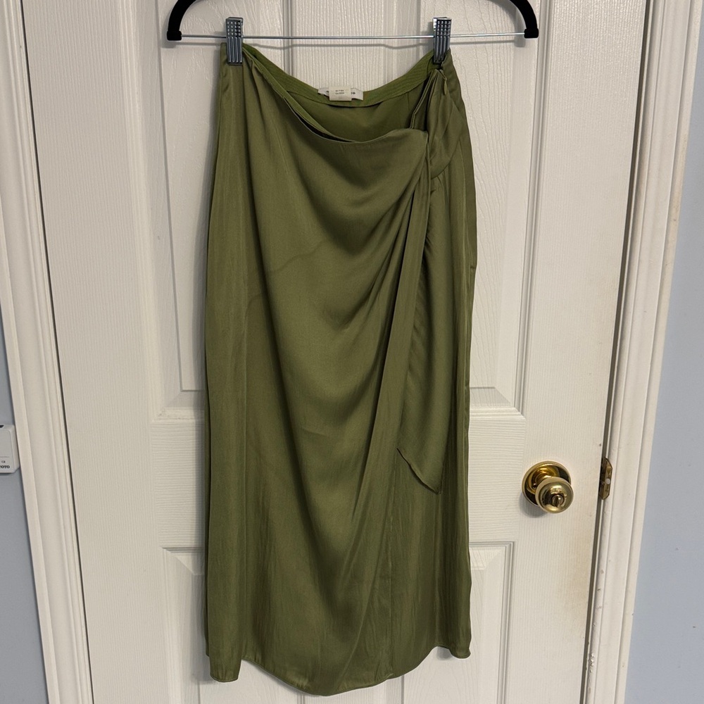 Club Monaco Front Knot Olive Skirt